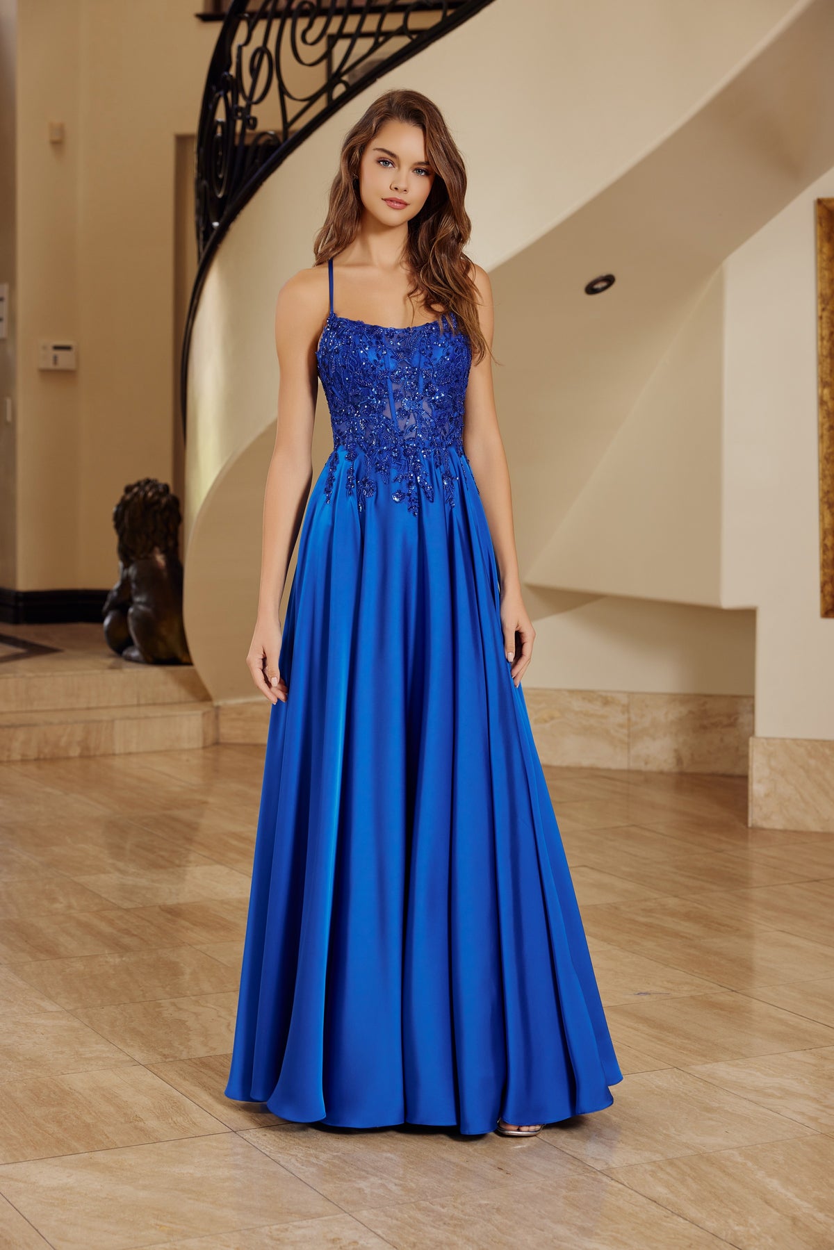 A1725 Stylish Bodice Long Lace-Up Dress