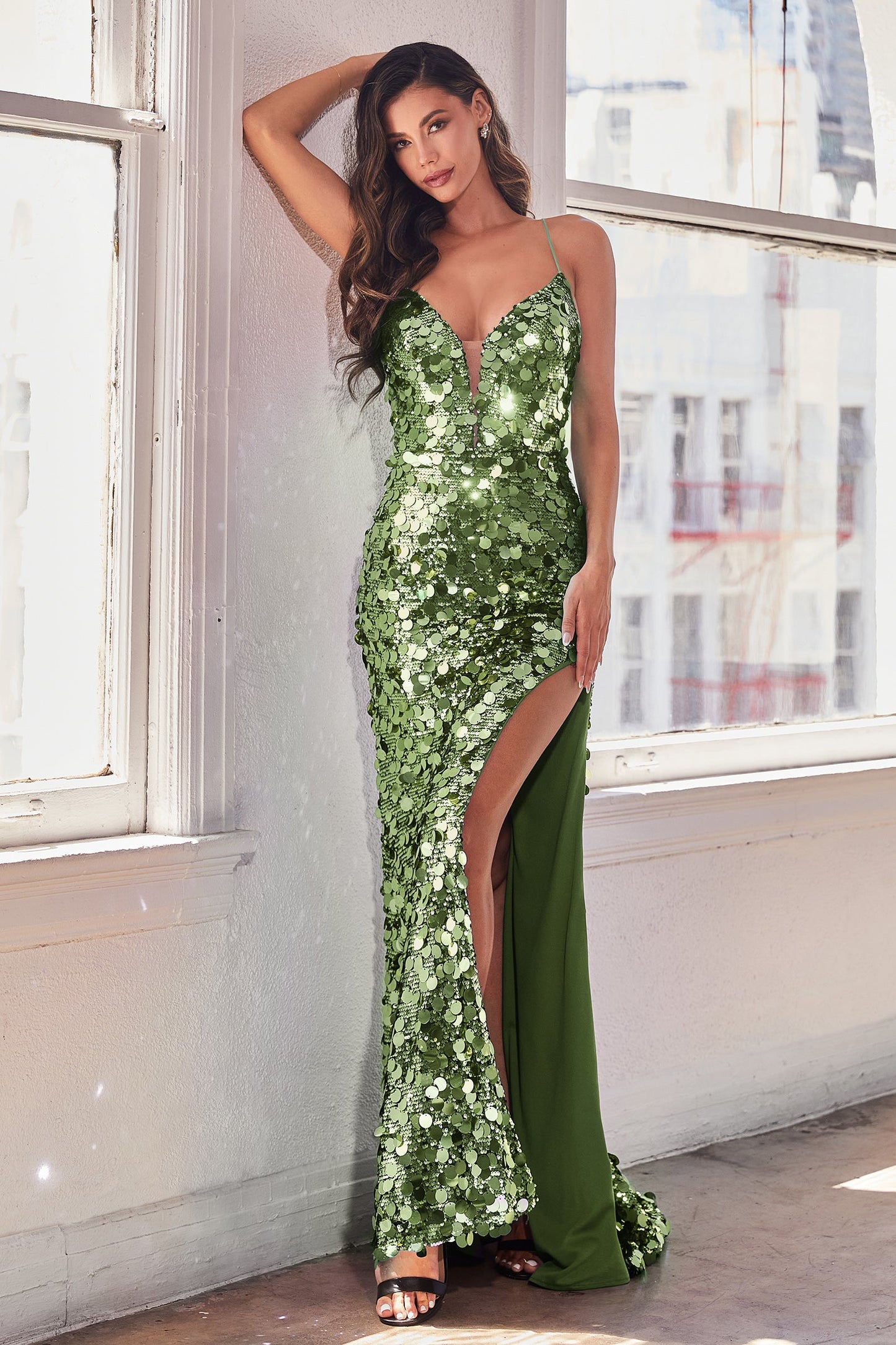 Fitted Sparkly Paillette Glamorous Gown B1141