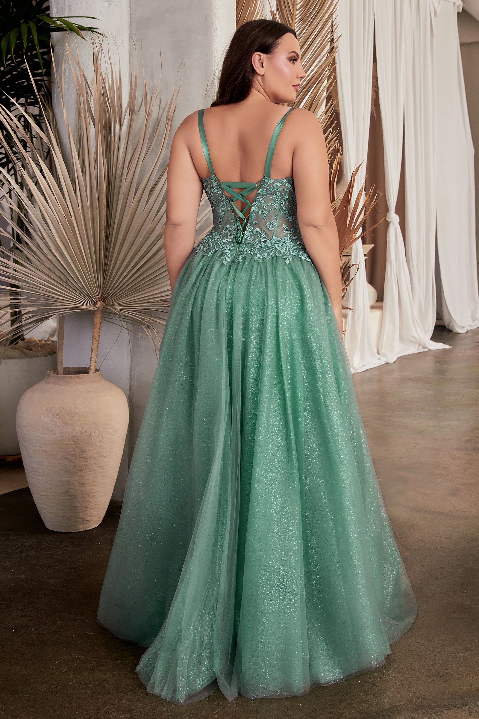 Stylish Bodice Lace Layered Tulle Gown C150