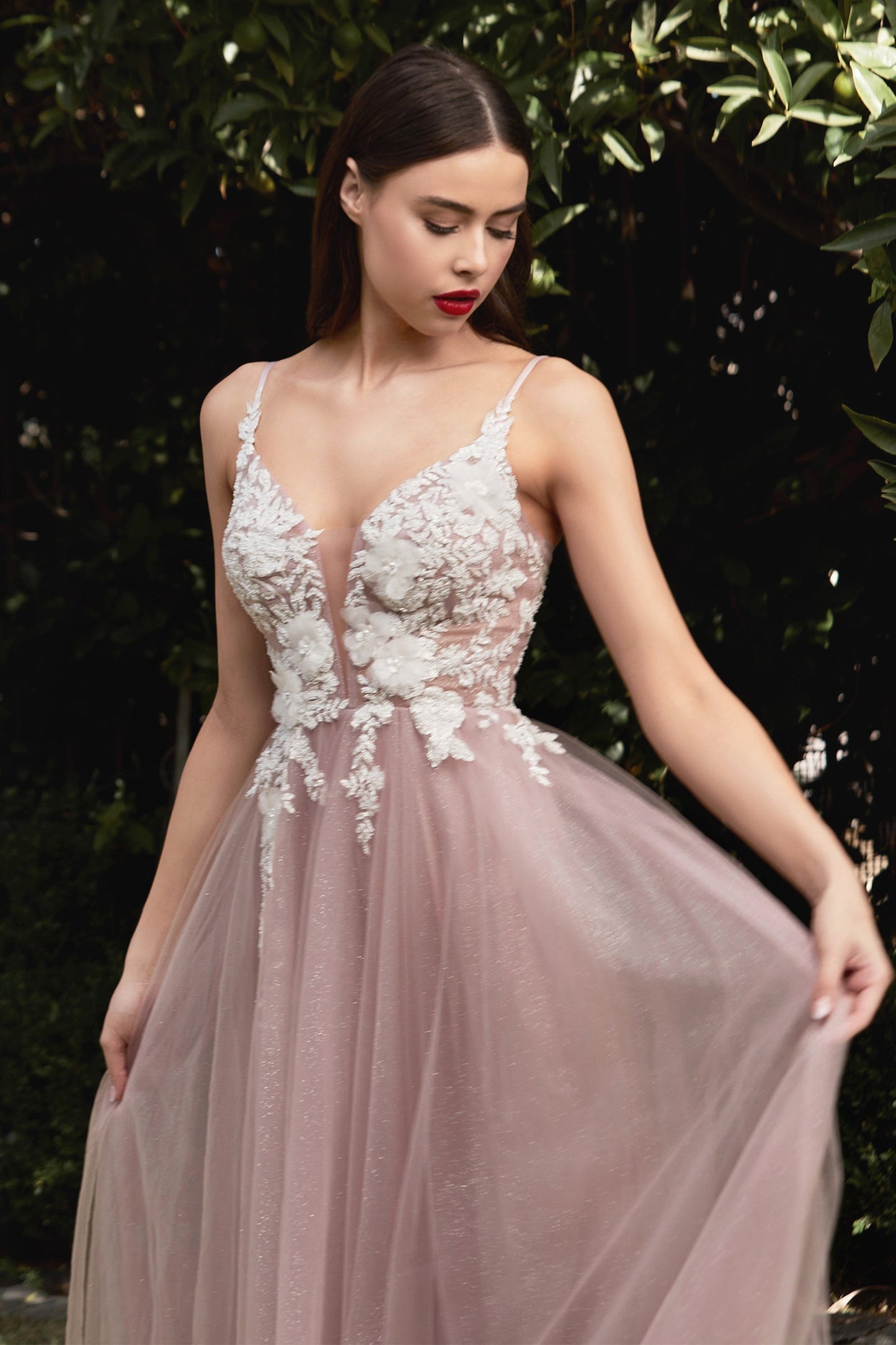 CDfloral-applique-tulle-a-line-gown-cb075