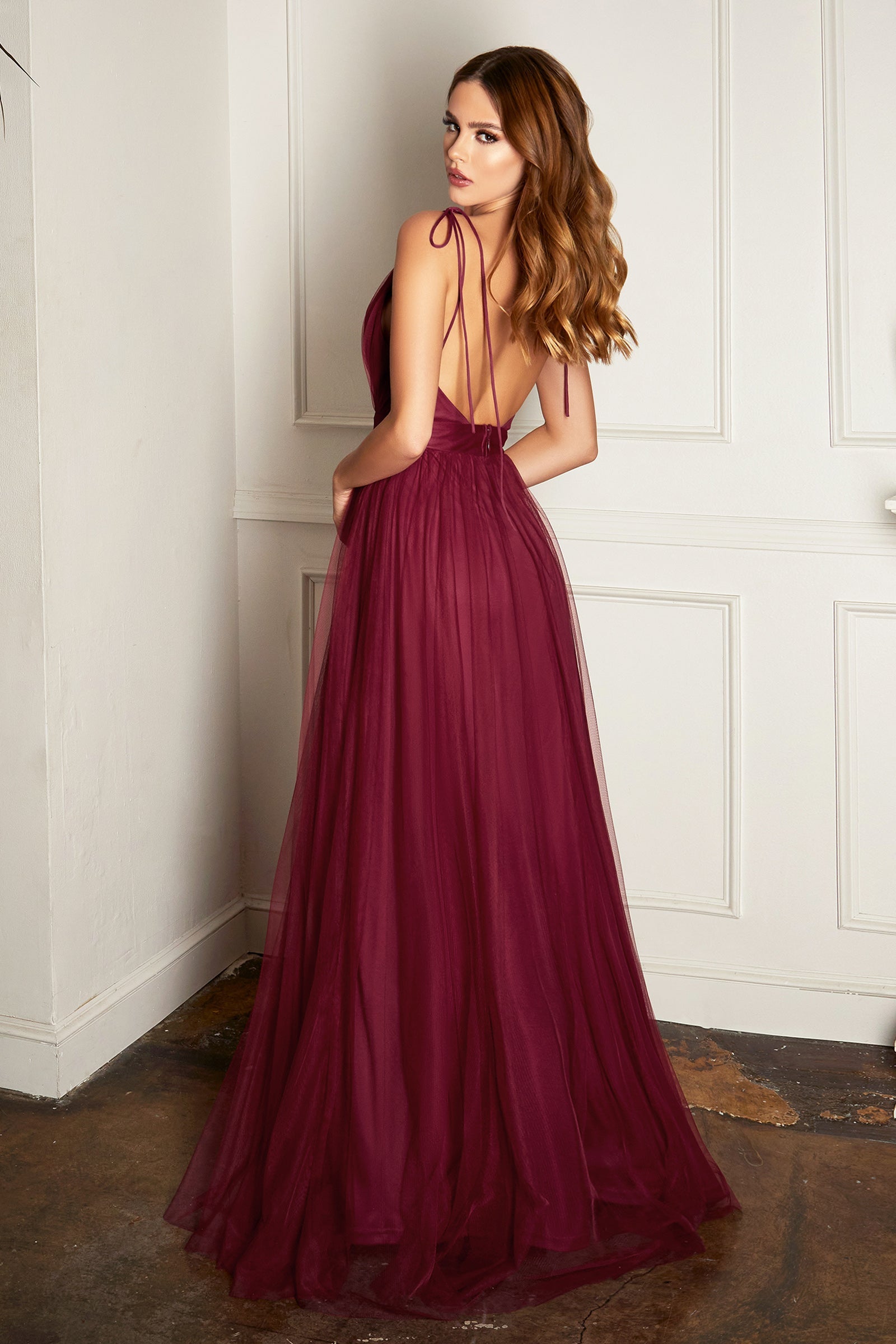 CDdeep-v-neck-long-tulle-gown-se005