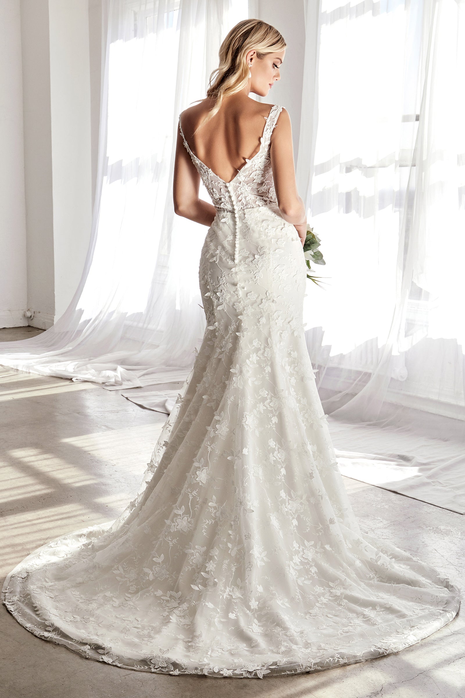Floral Appliques Sheath Fitted Wedding Gown TY01 - 4X / Off White Floral Appliques Sheath Fitted Wedding Gown TY01 - 4X / Off White